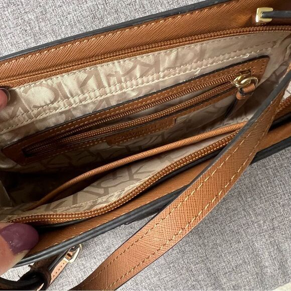 Calvin Klein Frida Signature Crossbody Handbag Shoulder Purse Black Brown Logo - Picture 5 of 9